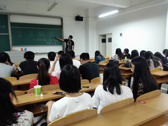 【完满班级】聆听心灵之声——淬炼商学院“艺”动青春主题活动（三十一）