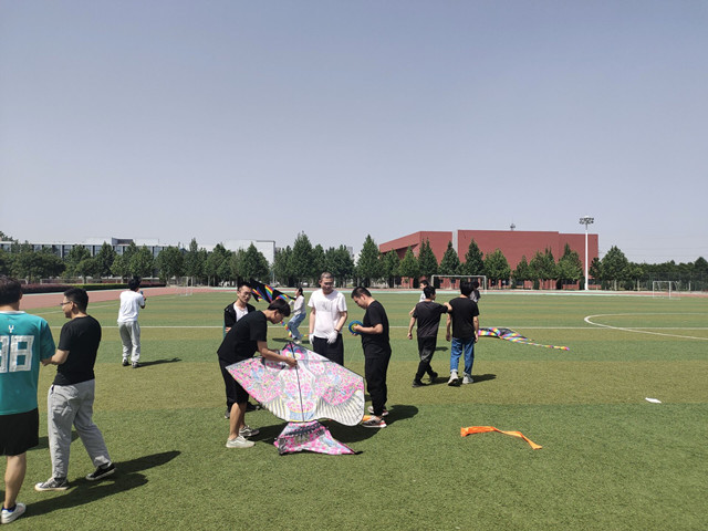 【完满班级】激扬五月 放飞梦想 第二季——智能工程学院电子2001班完满班级活动