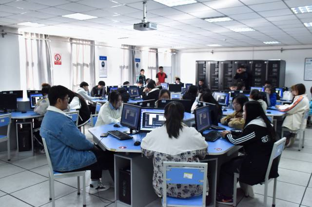 【志愿快讯·培训】开展志愿培训 学习服务技能