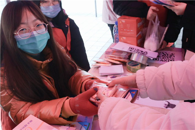 你用口罩抗疫 我用安全防艾——2020年“携手防疫抗艾 共担健康责任”世界艾滋病日活动圆满结束