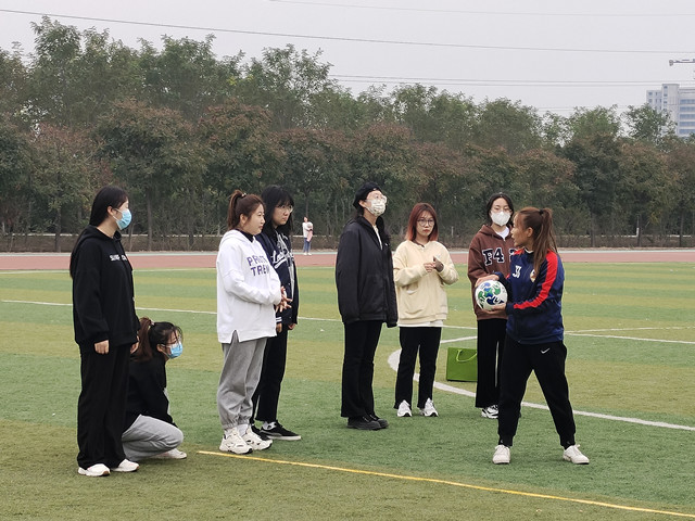 【完满班级】红船抖擞再长征 百年大党创辉煌——商务英语学院英语2001班完满班级活动