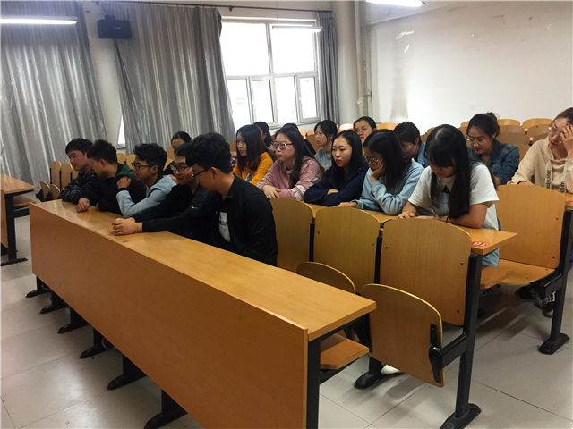 【完满班级】唱响青春 共享完满——淬炼商学院九月完满班级主题活动(二十二)