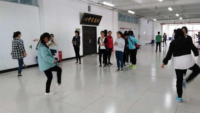 【缤纷百团】毽球飞扬 青春向上——第一届“一毽钟情”毽球大赛