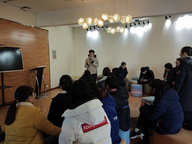 【完满班级】青春弱冠展风采 冬映才艺绘芳华——食品与环境学院动医1801班完满班级活动