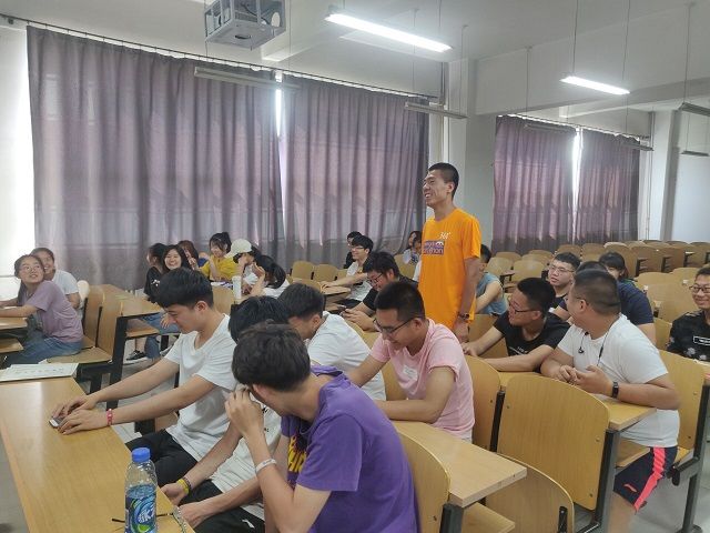 【完满班级】青春如花 热血如诗——食品与环境学院食安1803班班级电影赏析