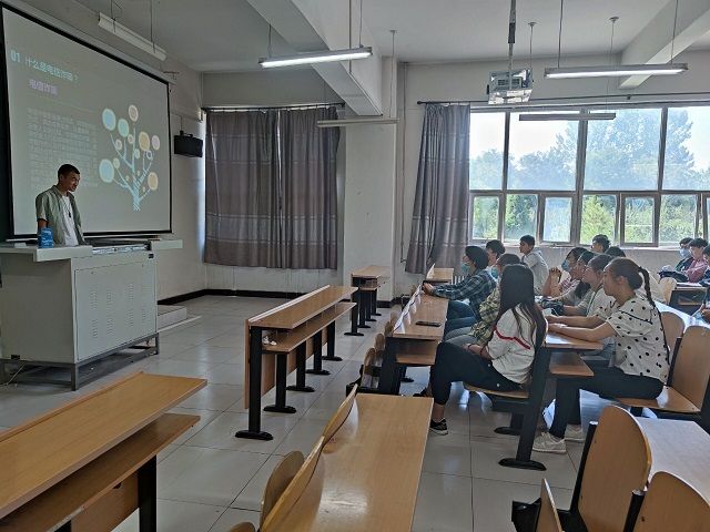 增强防护意识 预防电信诈骗——食品与环境学院园艺1701班、环科1701班主题班会