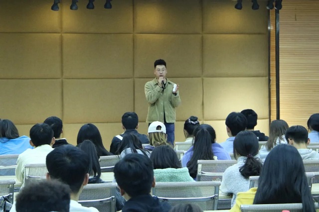 【信院力量·书联】以心聚力 寻迹青春