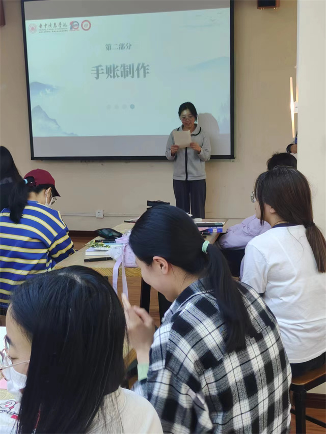 等春来 不如一起寻春去——商务英语学院四月完满团支部活动集锦