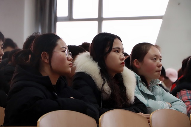 【辅导员说完满】树诚信之风 扬诚信之气—经济与管理学院辅导员主题年级会活动