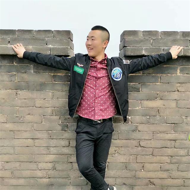 闪光的信院第180期：篮球外传之球场“老干部”执手判黑白——张亮