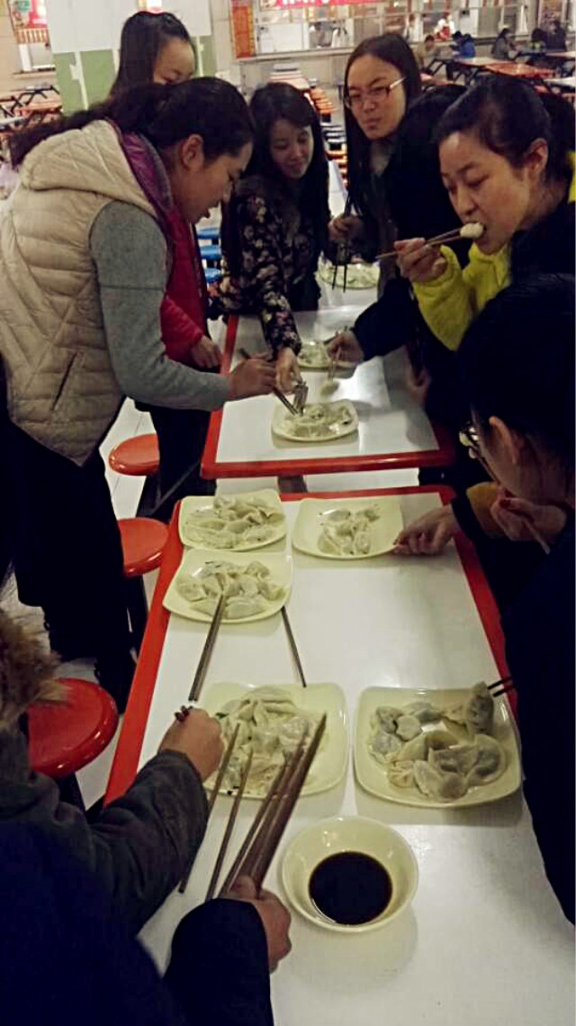 【完满班级】暨经管系国贸1505班包饺子活动圆满结束
