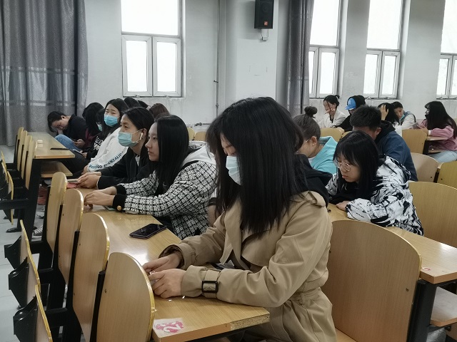 【完满班级】飘扬热血的红旗 传承红色记忆——食品与环境学院园林1901班完满班级活动