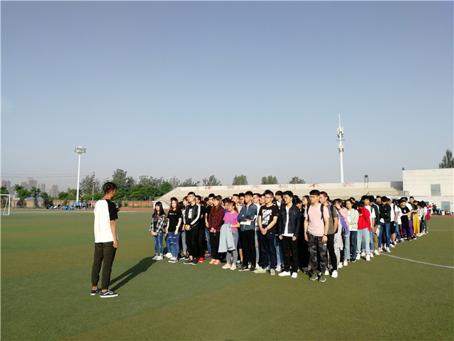 【完满班级】文明青松傲寒中  铮铮铁骨商院人——淬炼商学院五月完满班级主题活动（二十七）