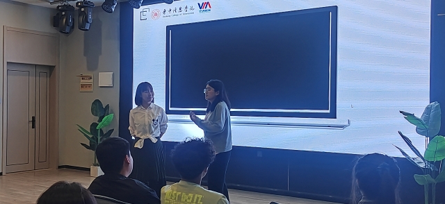 【辅导员说完满】每个0.1s的拼搏都是对生活的热爱——淬炼·国际商学院2021级辅导员说完满活动