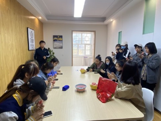 【完满班级】散播青春 燃烧激情——远景1804班10月完满班级活动