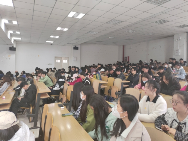 【辅导员说完满】与美景有约 与安全同行——淬炼·国际商学院2021级辅导员说完满活动