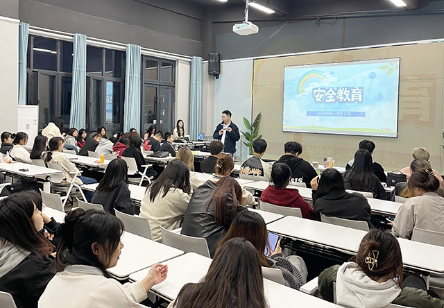 【辅导员说完满】安全责任 重于泰山——艺术传媒学院视觉(专升本)2023级辅导员说完满活动