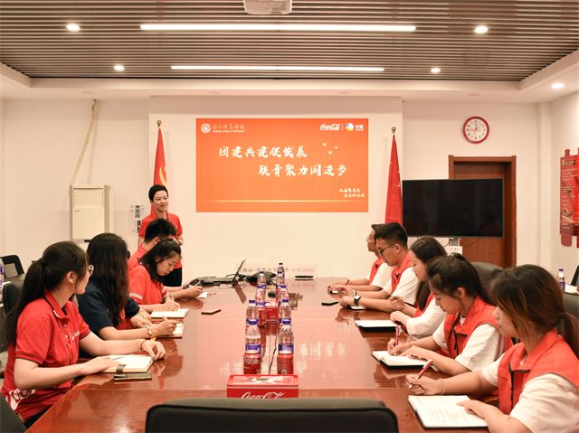 【三下乡】收官!青年愿做星火投万家!奔赴下一场黎明!——智能工程学院发展成就观察团