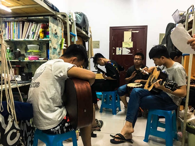 【完满班级】夏虫鸣五月 青春无败歌——信息工程学院计科开展1703班完满班级活动