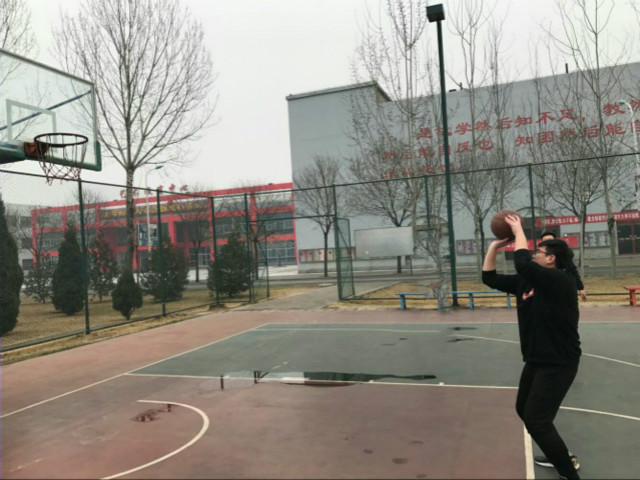 【完满班级】你我共进 勇敢前——网络工程1702班举办“玩转青春”趣味活动