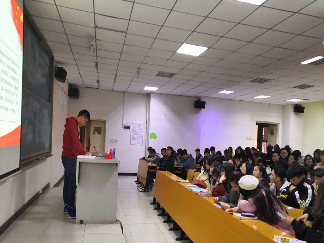 【辅导员说完满】学习雷锋榜样 争做时代青年——艺术传媒学院环境设计18级举办辅导员说完满活动