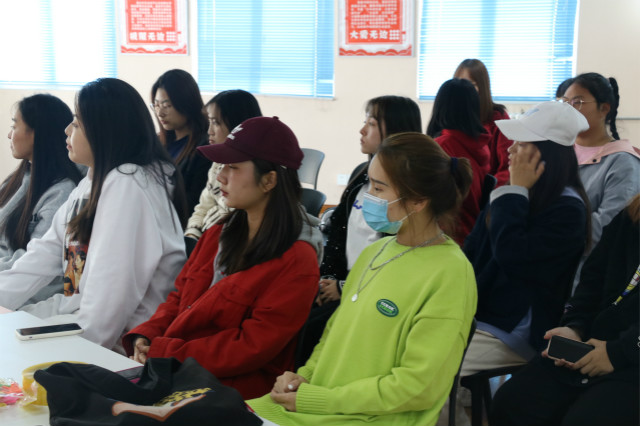 用才艺会友 用艺术点缀人生——外语系第八届“我型我秀”才艺交流展示大会
