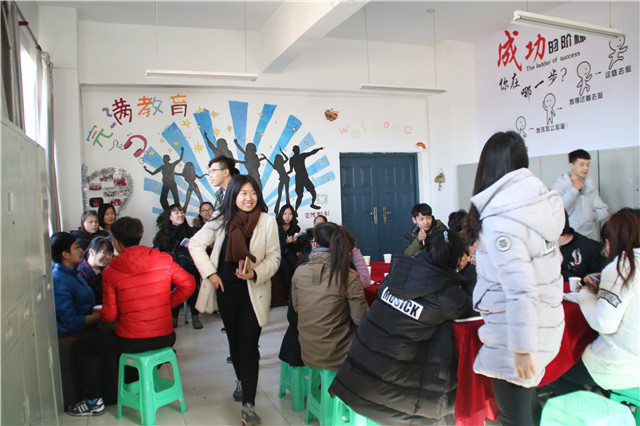 机电工程系与外语系学生会交流会上演男女思维大碰撞