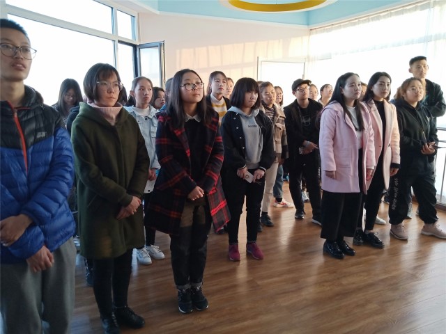 学长计划第570期:积跬步以至千里 积涓流以成江海——外语系第80期学长计划之“The Love for Life and Language”