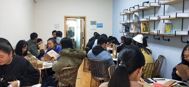 【完满班级】剪盒艺术进校园 传统文化润心田——食品与环境学院土管1902班完满班级活动