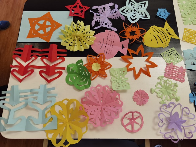 【完满班级】传承剪纸文化 秀出我的花样——淬炼商学院会计2001班完满班级活动