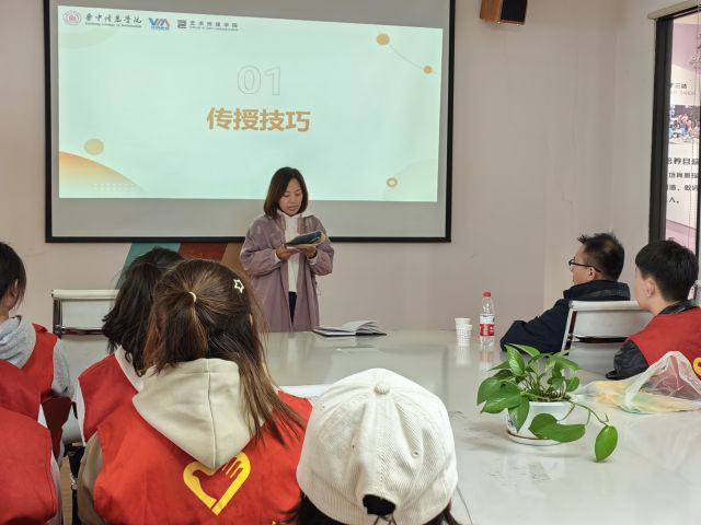 园校联动 共创优质学堂——艺术传媒学院“七彩故事会”儿童成长关爱行动