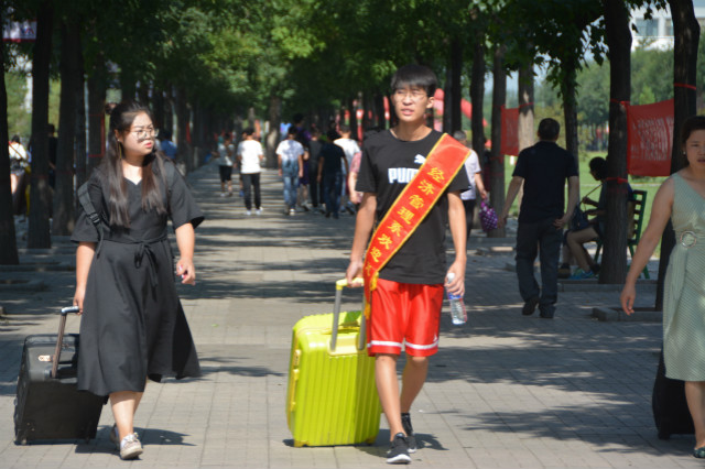 【迎新纪实】不一样的视角下 他们与信院相遇相知