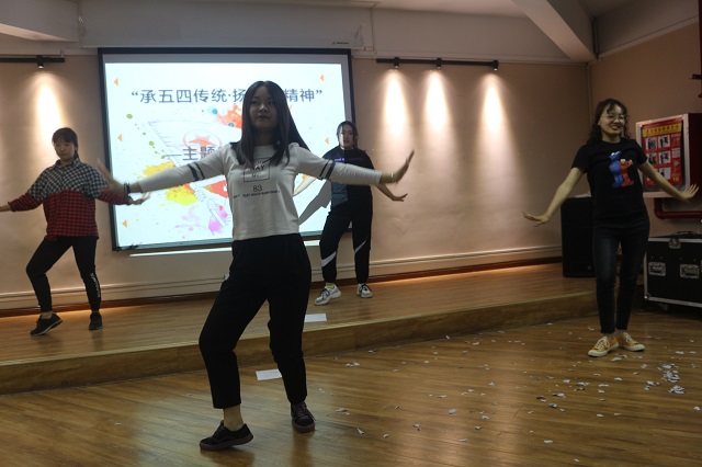 【主题团日】五四唱响青春 活力绽放舞台——食品与环境学院“承五四传统·扬民族精神”主题音乐剧汇演