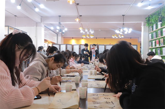 学长计划第1049期:执经叩问·悦读·大咖悦见·未来之书香浸年华——经济与管理学院第168期学长计划