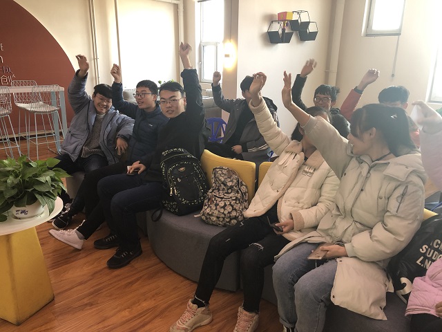 【完满班级】乐享青春 欢乐无限——计科1803“音为有你 青春无悔”歌曲欣赏活动