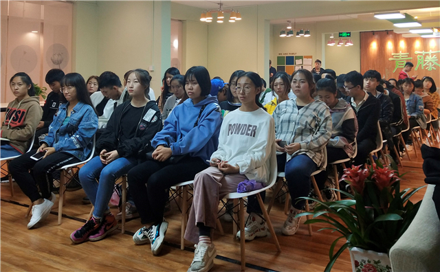 【书院传真】在书院·看世界：书院8名师生分享独特经历