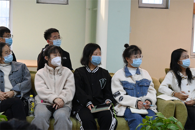 探秘企业出圈之道 寻革新良策——青藤书院举办“营销创想沙龙”系列活动第27期