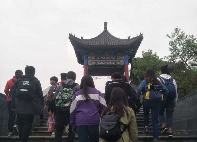 【完满班级】步行天下 历游四方——食环院城规1701班完满班级活动