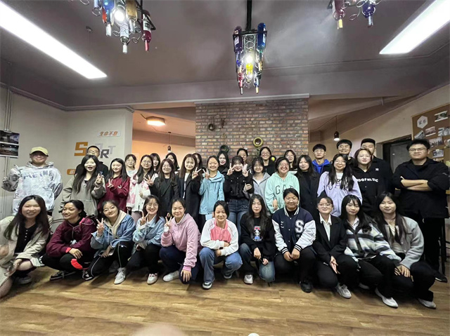 【完满团支部】厨下炊炊 共话团圆——淬炼·国际商学院人资2202班完满团支部活动