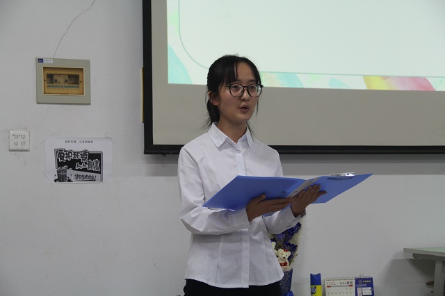 回顾历史总结经验 团结协力共筑辉煌——食品与环境学院第七届学生会优秀部门答辩