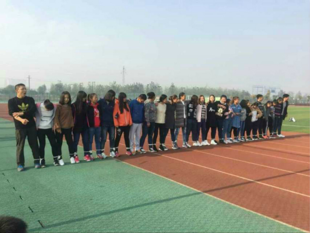 【完满班级】秋风十里 不如与你一起——淬炼商学院 “体”味青春主题活动（二十一）