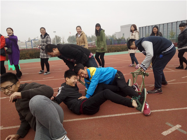 【完满班级】工管系2015级财务专业举办“青春与电影”完满班级系列活动(二)