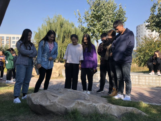 【完满班级】传承华夏文明 引领立志修身——艺术传媒学院视觉1802班的“小小传承者”完满班级活动