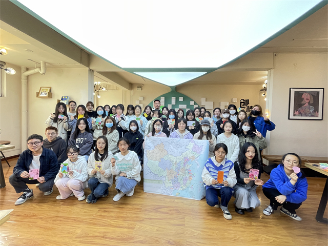 恰逢春日 杂英缤纷落芳甸——商务英语学院四月完满团支部活动集锦