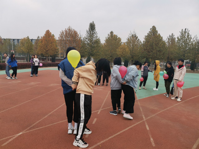 【完满班级】激情体育 凝神聚气 ——外国语言文学系英语1901班、英语1902班11月完满班级活动