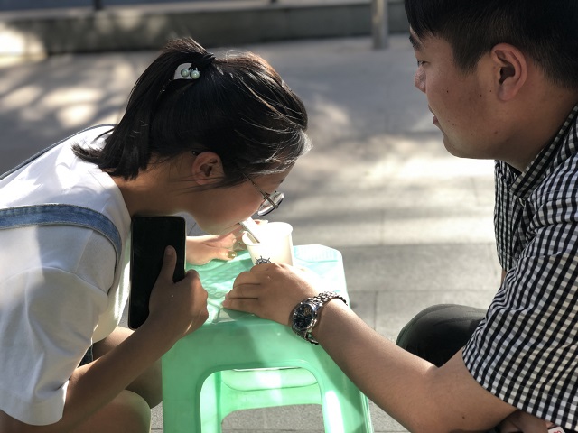 【完满班级】“精诚团结 面粉接力”之趣味接力——软件1802班完满班级活动