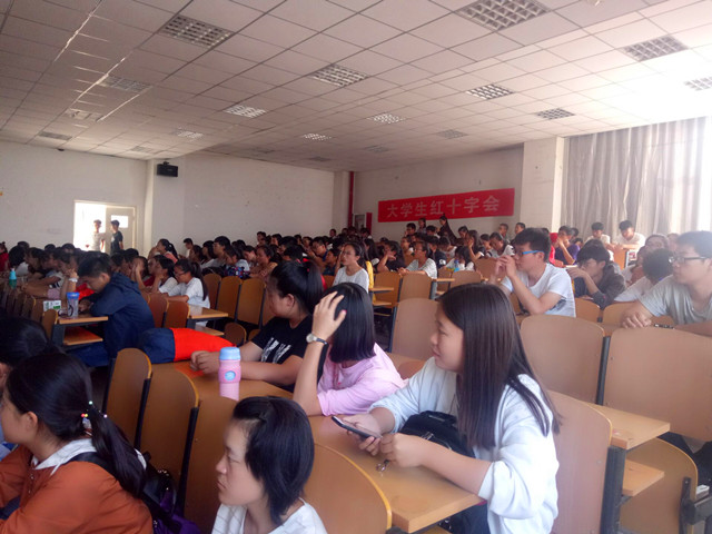 【社团快讯】公益力量无限 携手展望未来——大学生红十字会新老社员见面会