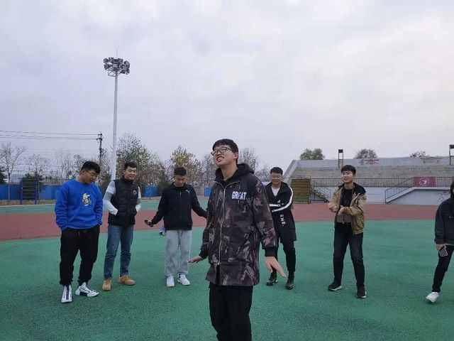 【完满班级】 沐浴阳光 放松心情——食品与环境学院土管1901班完满班级