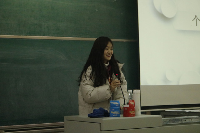 【辅导员说完满】审视自我 着眼未来——商务英语学院辅导员说完满年级会