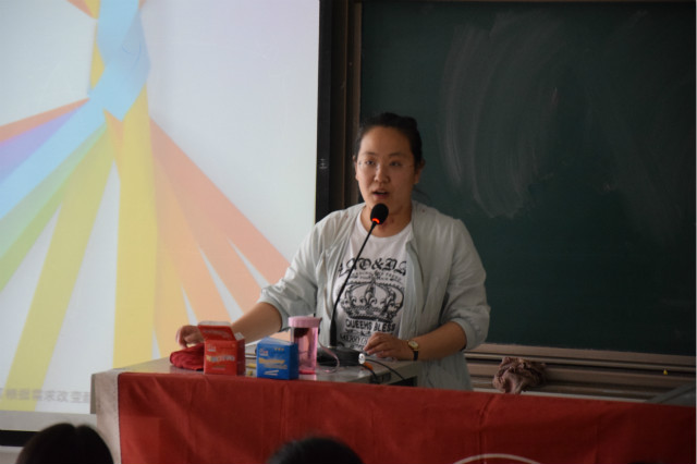 【辅导员说完满】经济管理系2016级辅导员说完满
